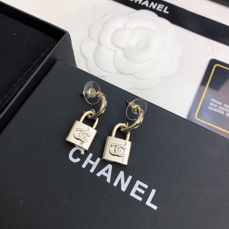 Ch**el earrings